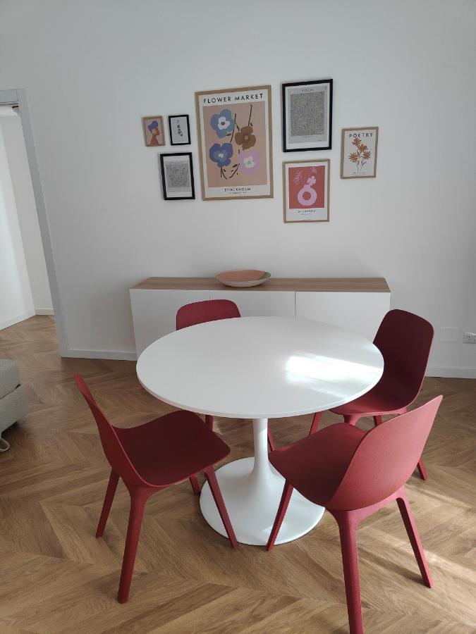Elegante Bilocale A Con Balcone Appartement Milan
