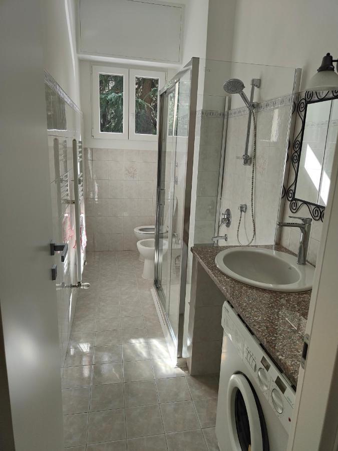 Elegante Bilocale A Con Balcone Appartement